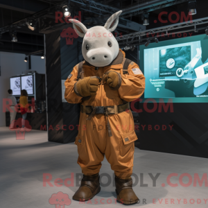 Rust Rhinoceros maskot...