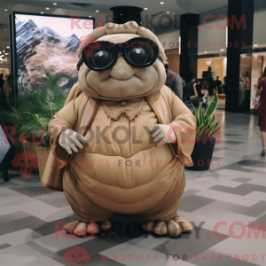 Beige Glyptodon maskot...