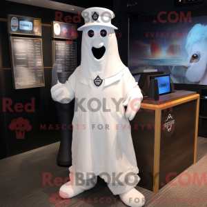 Postava maskota White Ghost...