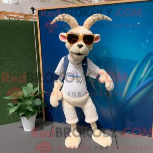 Cream Gazelle maskot...