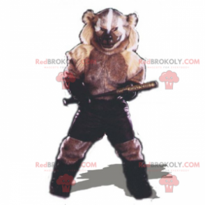 Mascote roedor em shorts com taco de beisebol - Redbrokoly.com
