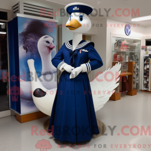 Maskotka Navy Swan jest...