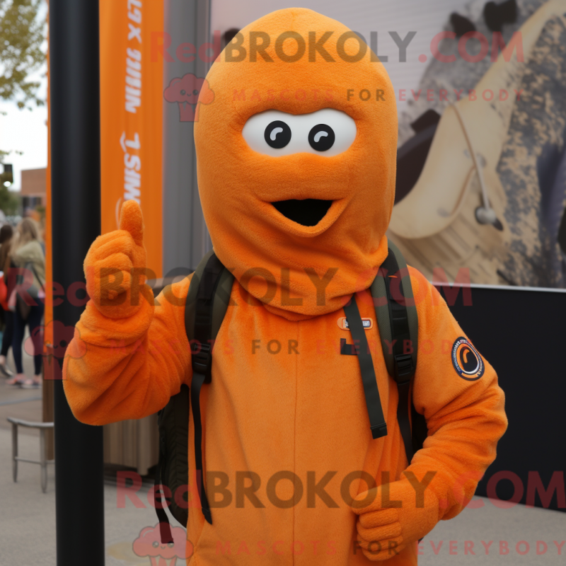 Fantasia de mascote Para Commando laranja com moletom e brincos - Mascotes do Para Commando - REBROKO_263439 - RedBrokoly.com