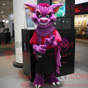 Máscara de gárgula magenta...