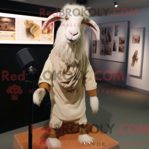 Beige angora geit maskot...