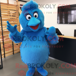 Blue Fried Chicken maskot...