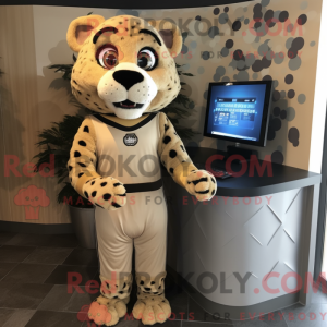 Máscara Tan Cheetah com...