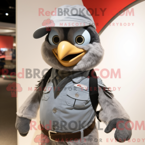 Grå Falcon-maskotdraktfigur...