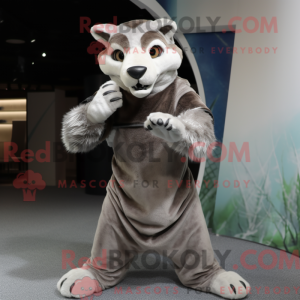 Sølv Thylacosmilus maskot...