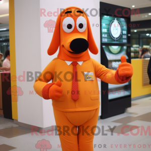 Orange Hot Dogs maskot...