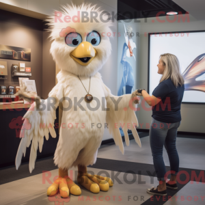 Cream Harpy maskot kostume...
