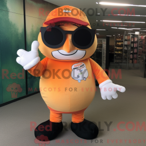 Peach Moussaka maskot...