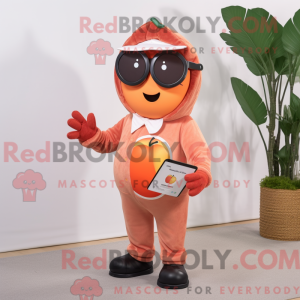 Peach Moussaka maskot...