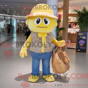 Gold Plum maskot...