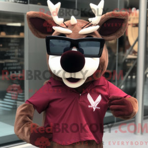 Maroon Rensdyr maskot...