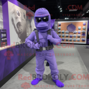 Fantasia de mascote Commando de lavanda com capa e gravatas de lapela - Mascotes do Para Commando - RedBrokoly.com