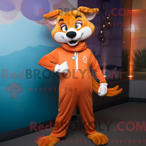 Oranžová postava maskota...