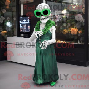 Forest Green Skull maskot...