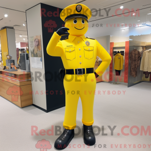 Personaggio mascotte giallo...