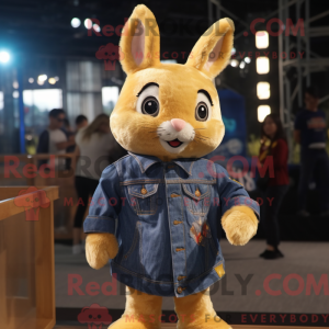 Gold Rabbit maskot...