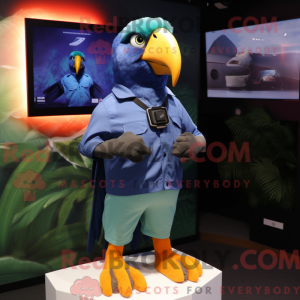 Postava maskota Navy Parrot...
