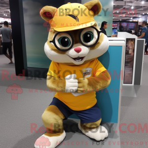 Gold Chipmunk maskot...