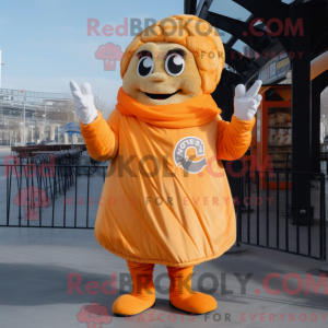 Postava maskota oranžového...