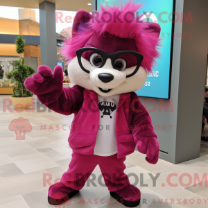 Magenta Skunk maskotka...