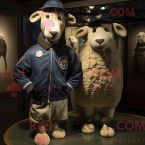 Navy Merino Sau maskot...