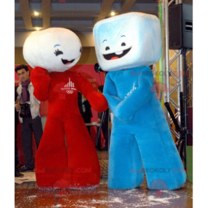2 mascotes de marshmallow com cubos de açúcar - Redbrokoly.com