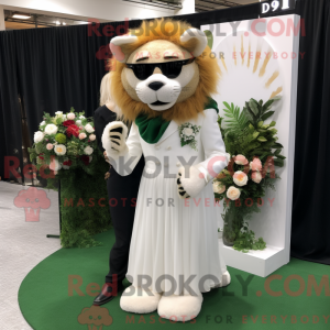 Forest Green Lion mascotte...
