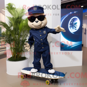 Navy Skateboard Maskottchen...