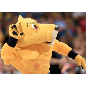 Mascote tigre felino laranja em roupas esportivas -