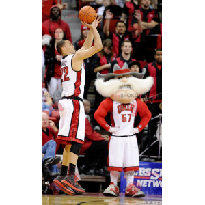 Mascotte de vieil homme avec une grande moustache blanche -