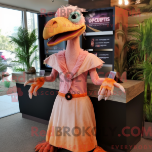 Peach Deinonychus maskot...