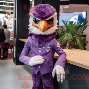 Lilla Falcon maskot kostume...