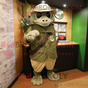 Beige Grøn Beret maskot...