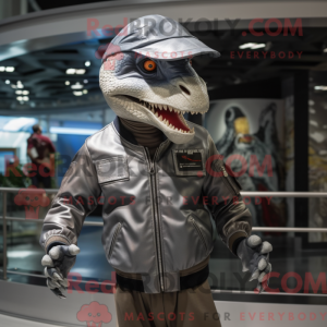 Sølv Utahraptor maskot...