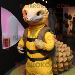 Gul Pangolin maskot kostume...