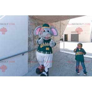 Grå elefantmus-maskot i grønt sportstøj - Redbrokoly.com