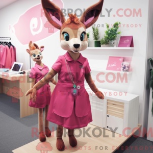 Magenta Roe Deer mascara o...