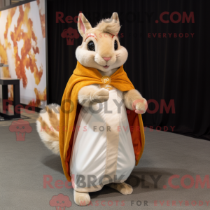 Cream Squirrel maskot...