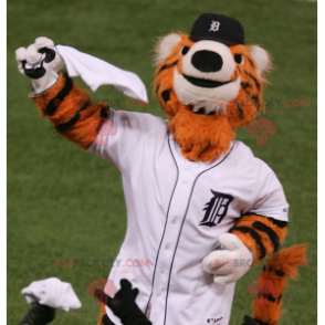 Mascote tigre laranja branco e preto em roupas esportivas -