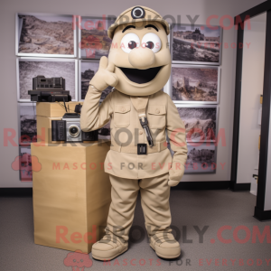 Beige kamera maskot kostume...