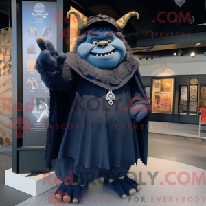 Maskotka Navy Ogre zawiera...
