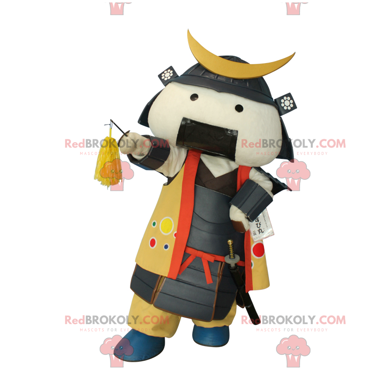 Samuraj maskotka w tradycyjnym stroju - Redbrokoly.com