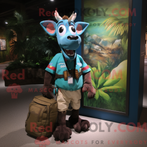 Fantasia de mascote de okapi turquesa com short cargo e bolsas messenger - Mascotes Okapi - REBROKO_280396 - RedBrokoly.com