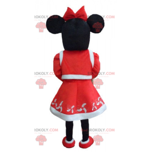 Mascote da Minnie Mouse vestida com roupa de Natal -