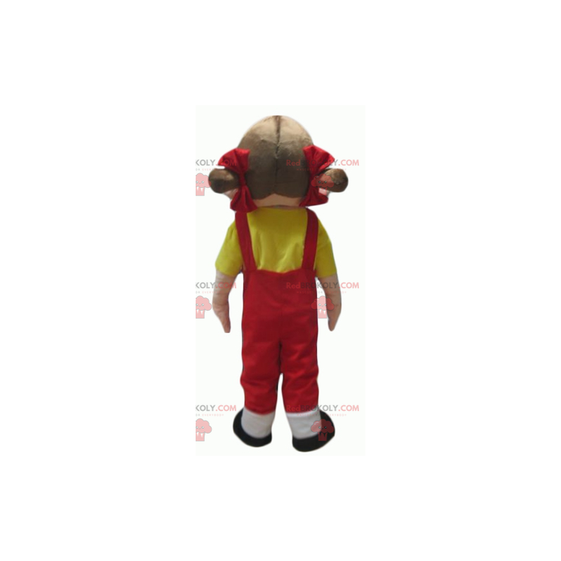 Garota mascote de macacão vermelho com uma camiseta amarela -