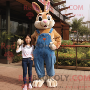 Gold Wild Rabbit maskot...